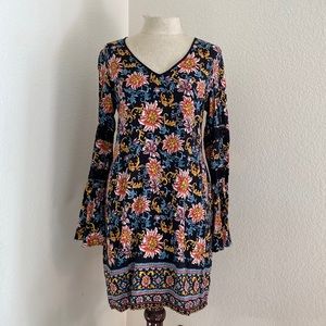Women dress